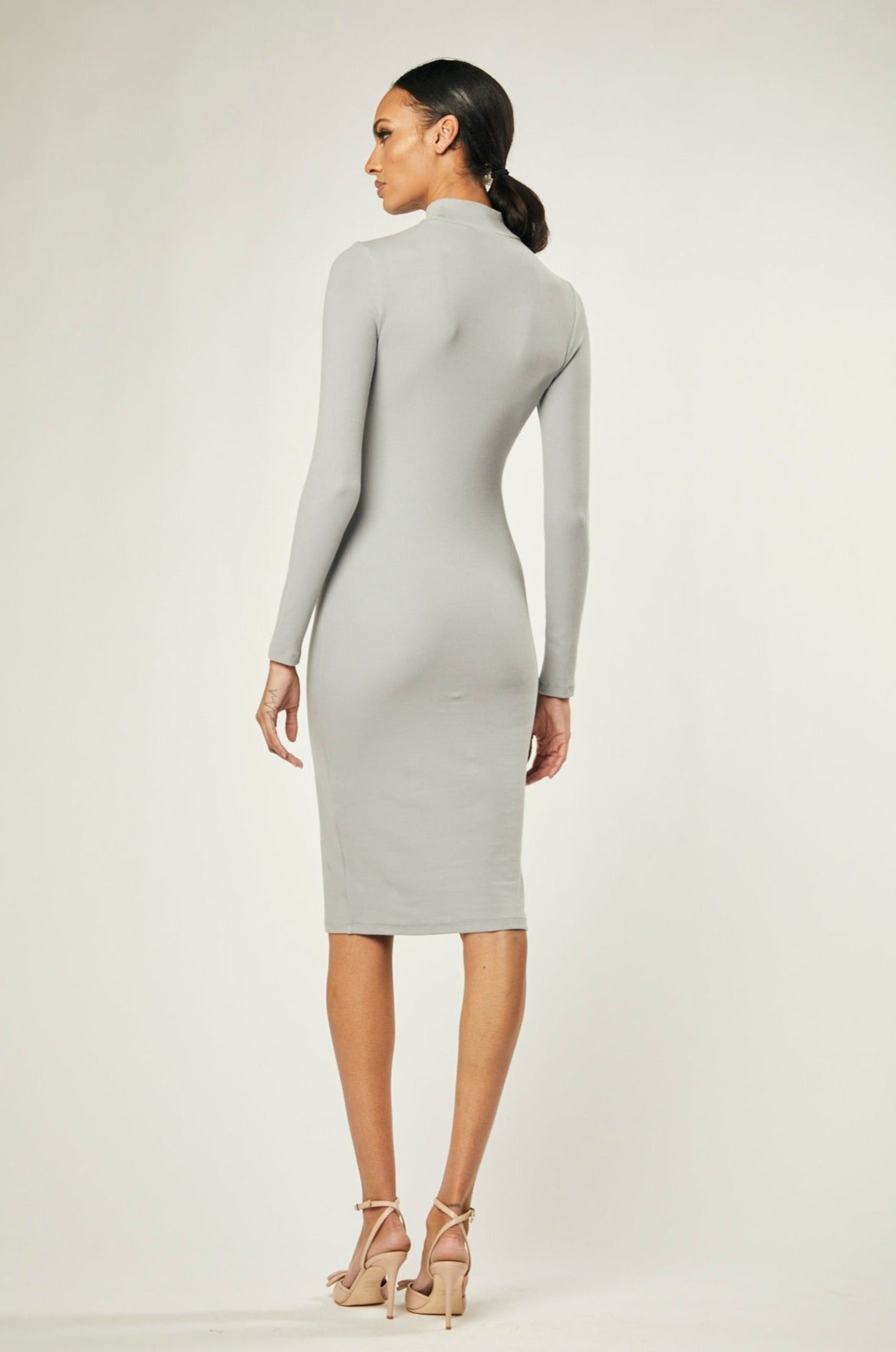 Yasmin Rib Knit Midi Dress In Ultimate Grey